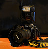Wts:Nikon D5000 vs Nikon D700, D90
