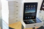 WTS Apple iPad 2 64GB & Apple iPhone 4 HD 32GB