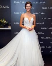 Buy Beautiful Plus Size Wedding Dresses From Best Bridal Shop