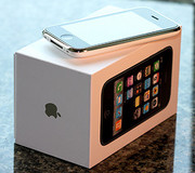 Apple iPhone 3Gs 32gb....190Euro